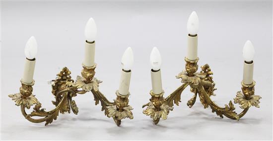 A pair of ormolu wall lights, H.11in.